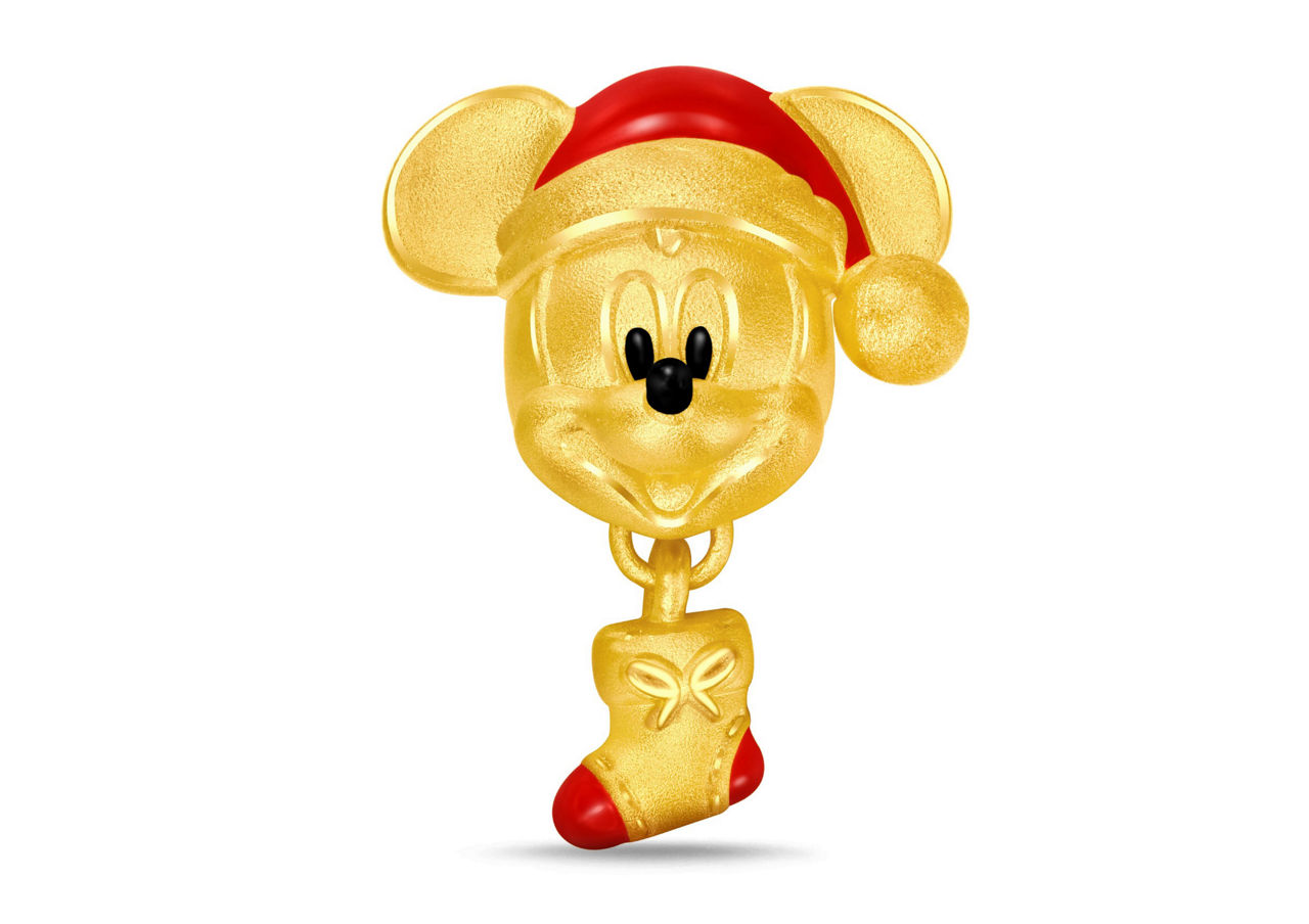 The Mickey Mouse 999 gold charm, adorned with a red Santa hat and cute socks, radiates a playful and heartwarming festive appeal.